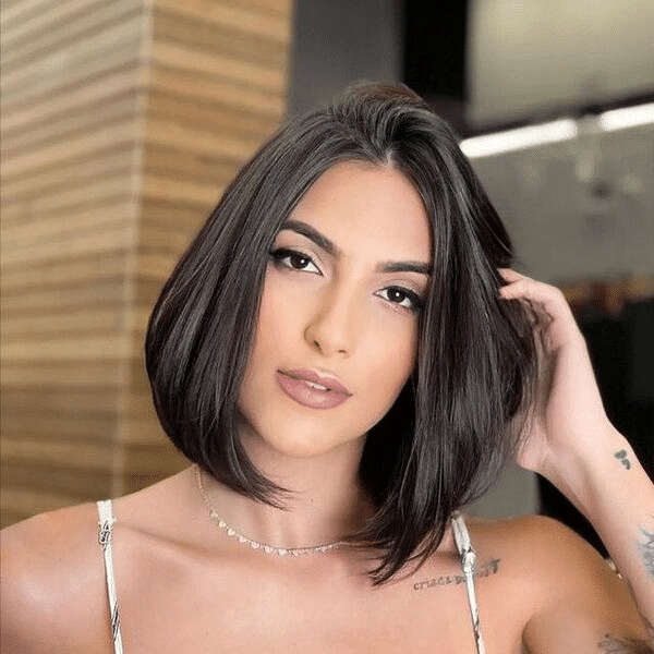 50 Best Blunt Bob Haircut Ideas for Women in 2024