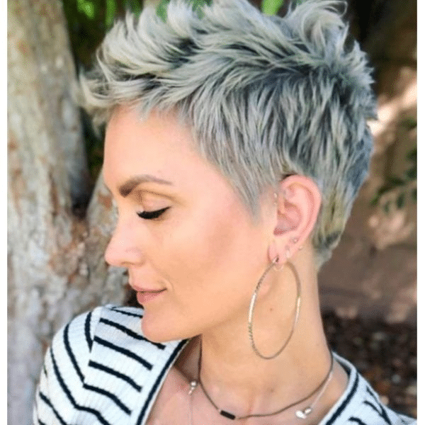 101 Popular Short Haircuts for Women to Try in 2024 (Hairstyles Guide)