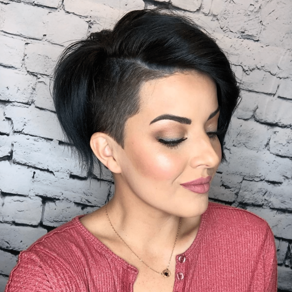 27 Textured Pixie Cut Ideas for a Messy, Modern Look