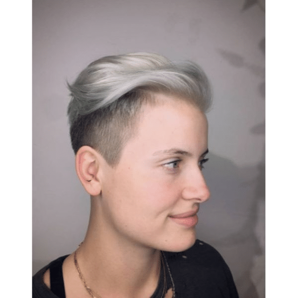 101 Popular Short Haircuts for Women to Try in 2024 (Hairstyles Guide)