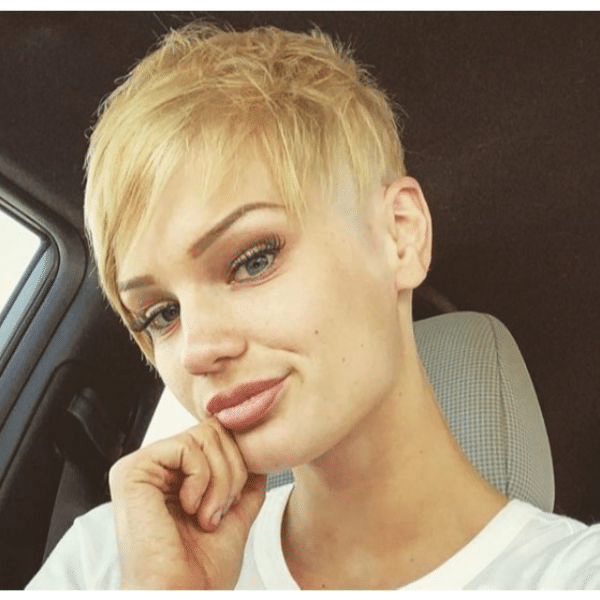 101 Popular Short Haircuts for Women to Try in 2024 (Hairstyles Guide)