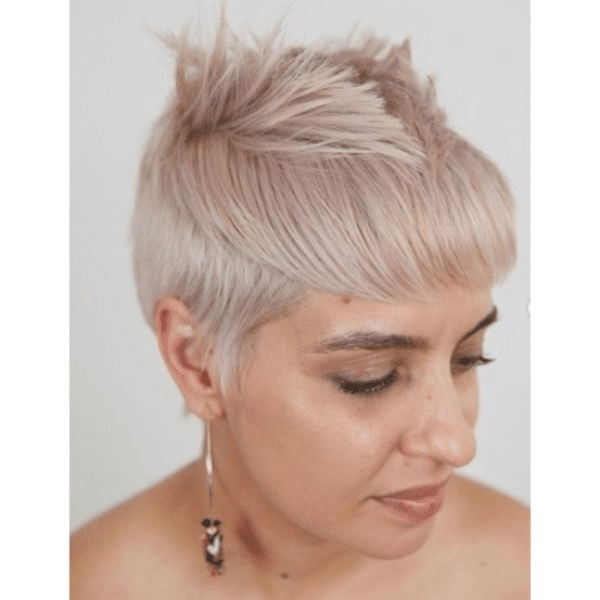 101 Popular Short Haircuts for Women to Try in 2024 (Hairstyles Guide)