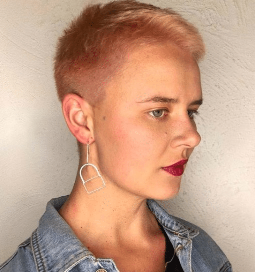 101 Popular Short Haircuts for Women to Try in 2024 (Hairstyles Guide)