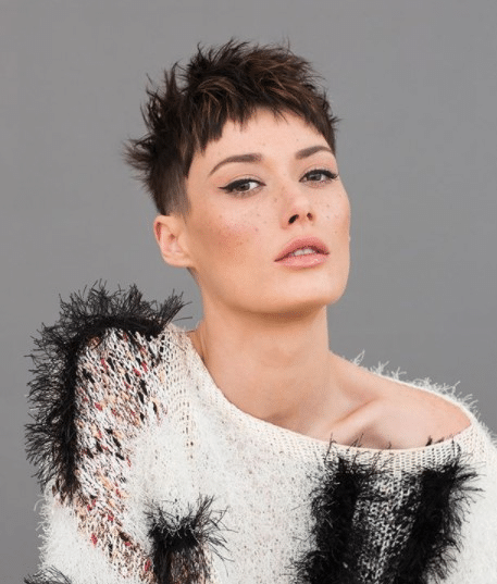 101 Popular Short Haircuts for Women to Try in 2024 (Hairstyles Guide)