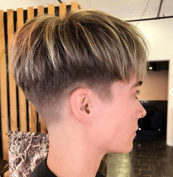 101 Popular Short Haircuts for Women to Try in 2024 (Hairstyles Guide)