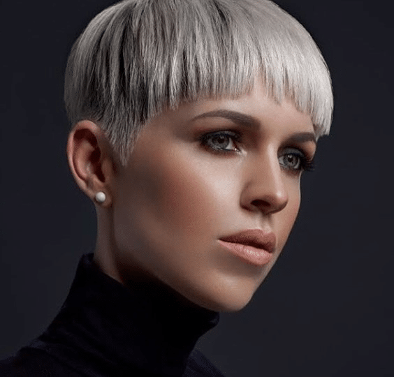 101 Popular Short Haircuts for Women to Try in 2024 (Hairstyles Guide)