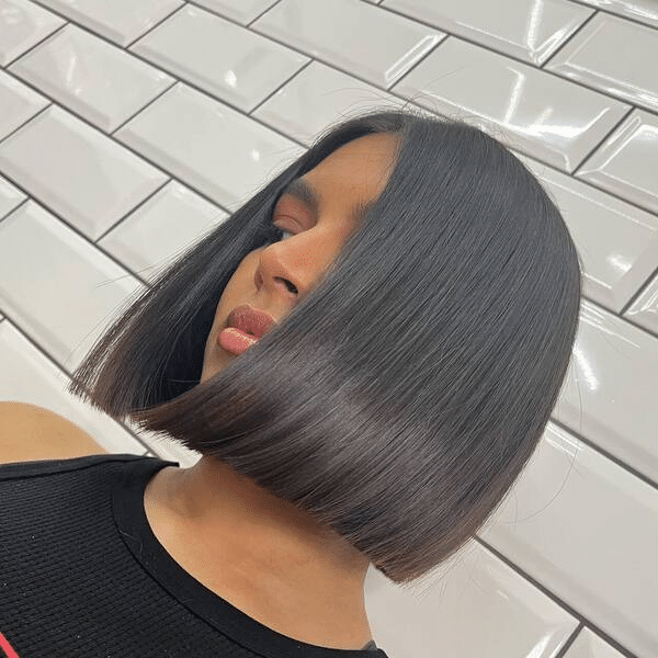 50 Best Blunt Bob Haircut Ideas for Women in 2024