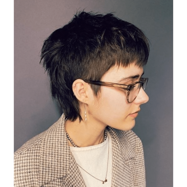 101 Popular Short Haircuts for Women to Try in 2024 (Hairstyles Guide)