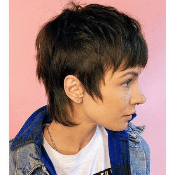 101 Popular Short Haircuts for Women to Try in 2024 (Hairstyles Guide)