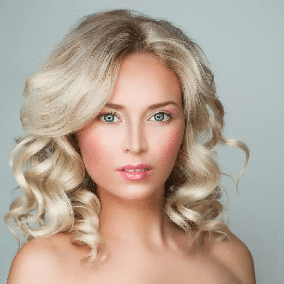 20 Shimmering Shades of Platinum Blonde Hair