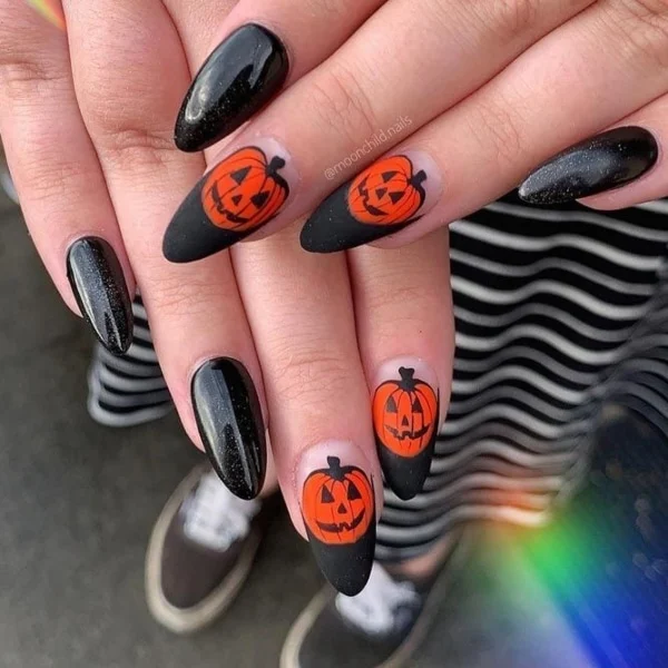 Halloween-Pumpkin-Nails