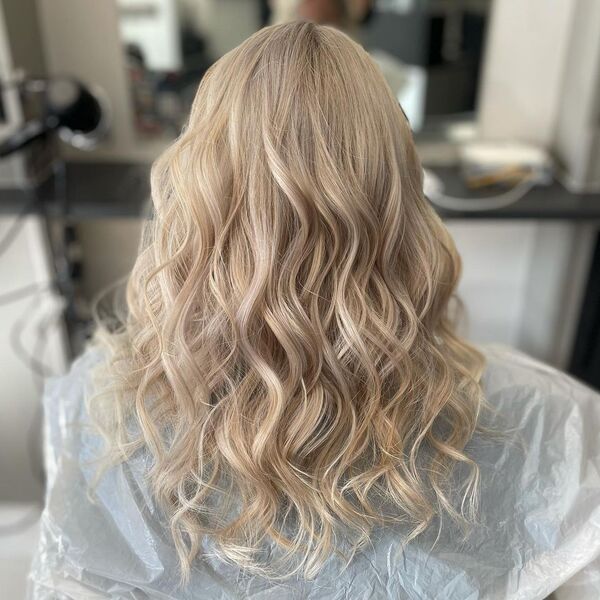 51 Ash Blonde Hair Ideas: From Subtle Trends to Bold Statements