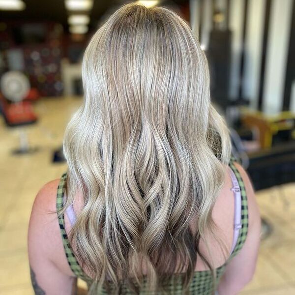 51 Peekaboo Hairstyles: A Colorful Guide to Bold Hair Statements