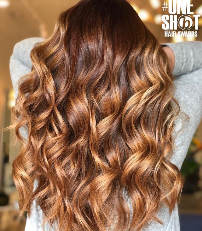 Long-Layered-Hairstyle-With-Golden-Balayage
