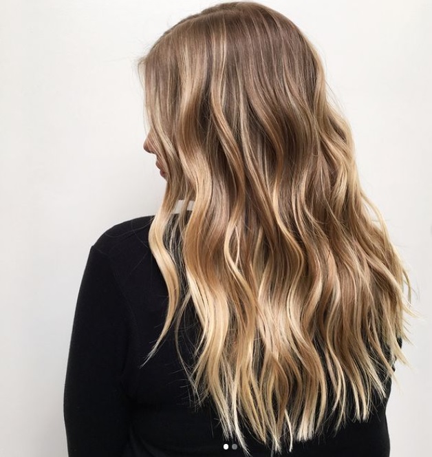 Middle Parted Wavy Long Layered Hair