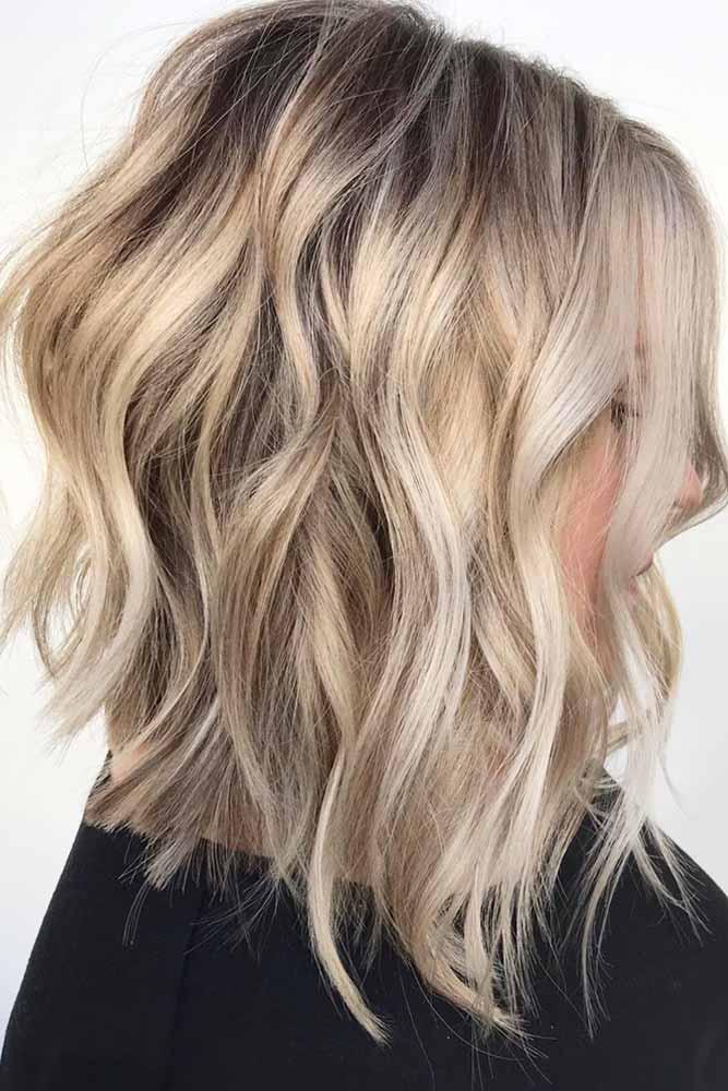 A line Blonde Wavy Lob #mediumhair #lobhaircut