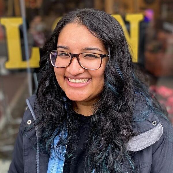 a woman wearing a eyeglasses