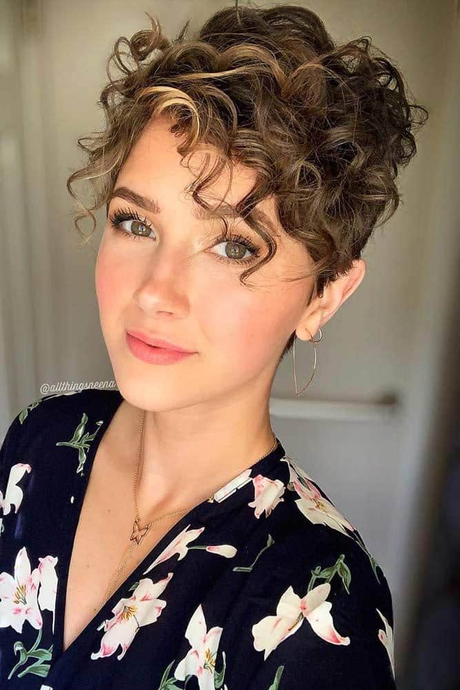 Curly Layered Pixie #layeredhaircuts #layeredhair #haircuts