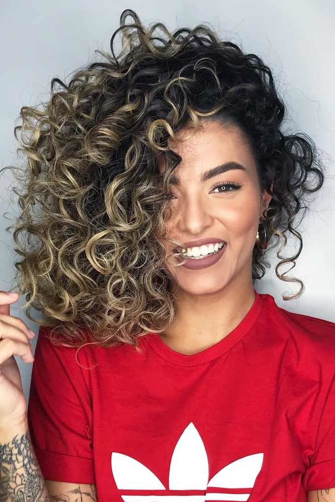 trendy-medium-length-hairstyles-for-thick-hair-side-parted-curly