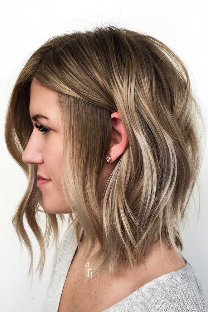 trendy-medium-length-hairstyles-for-thick-hair-wavy-blonde-highlights