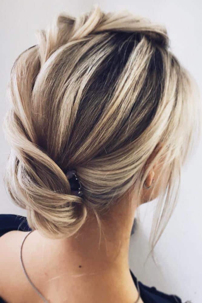 Updos Hairstyles Low Bun Blonde #mediumhair #mediumhairstyles