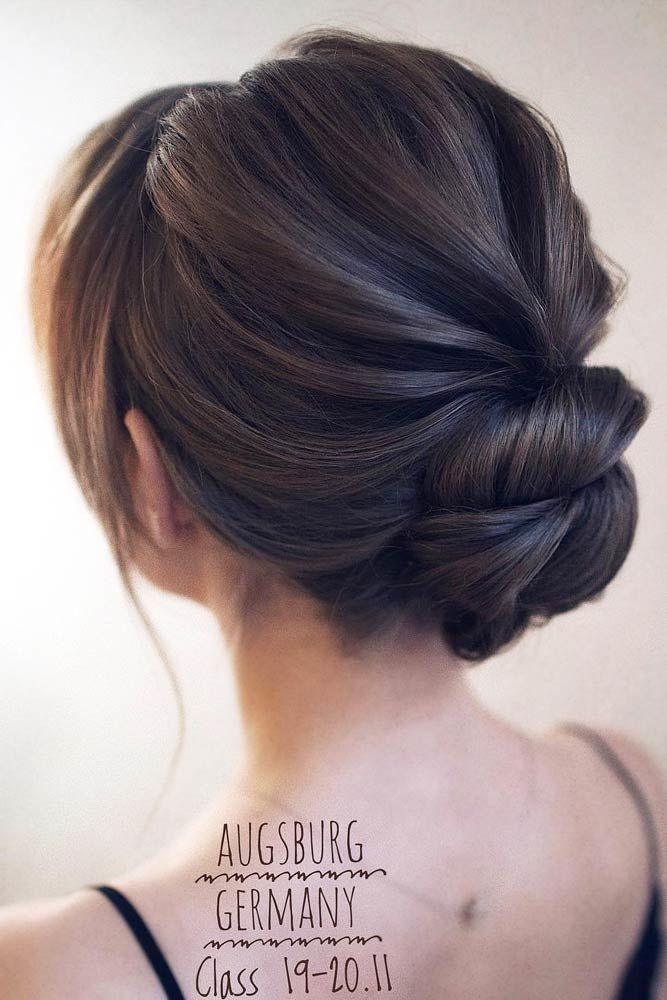 Wavy Low Updos Hairstyles Brunette #mediumhair #mediumhairstyles