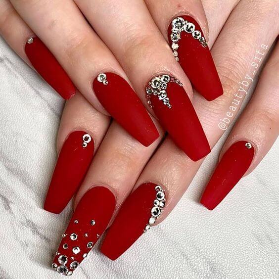 20 Catchy Red Nails That You Can Rock Year-Round - 105