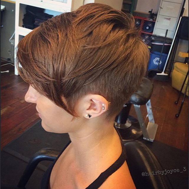 Natural brown close-clipped pixie