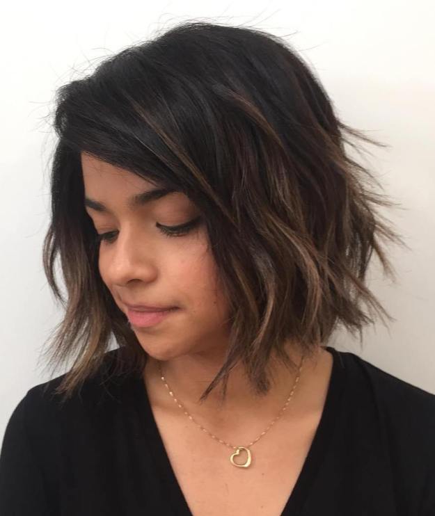 Bob peludo negro con balayage marrón