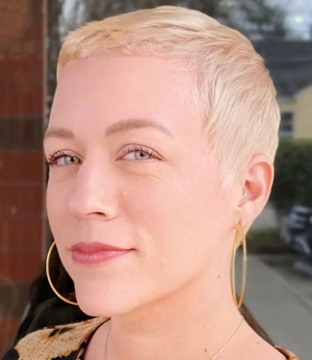 Buttery Blonde Pixie for Thin Locks