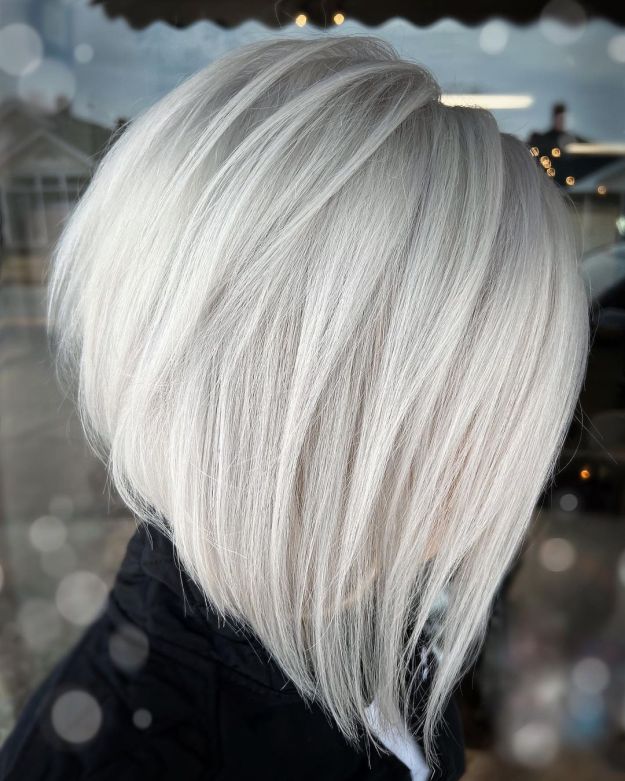 Chic Stacked White Blonde Bob