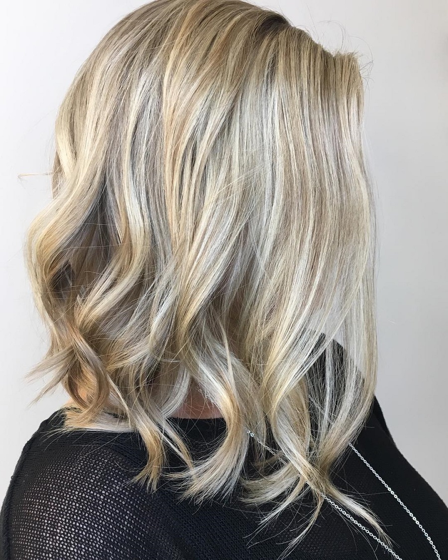 long inverted bob for creamy blonde