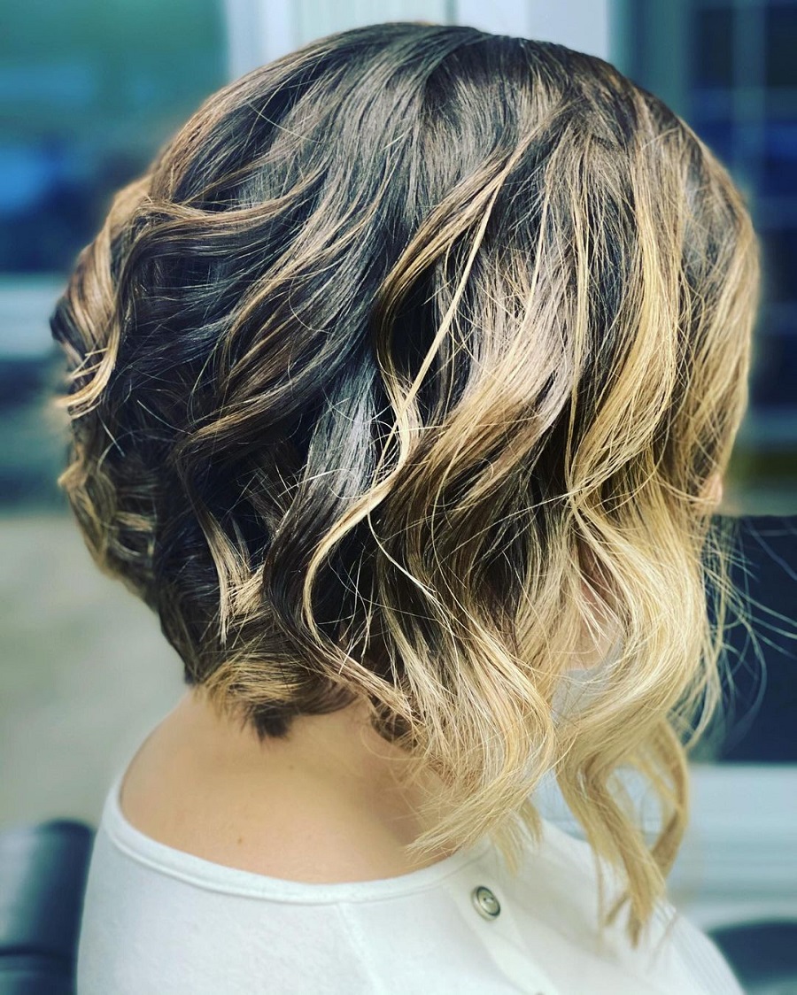 long inverted bob with blonde highlights