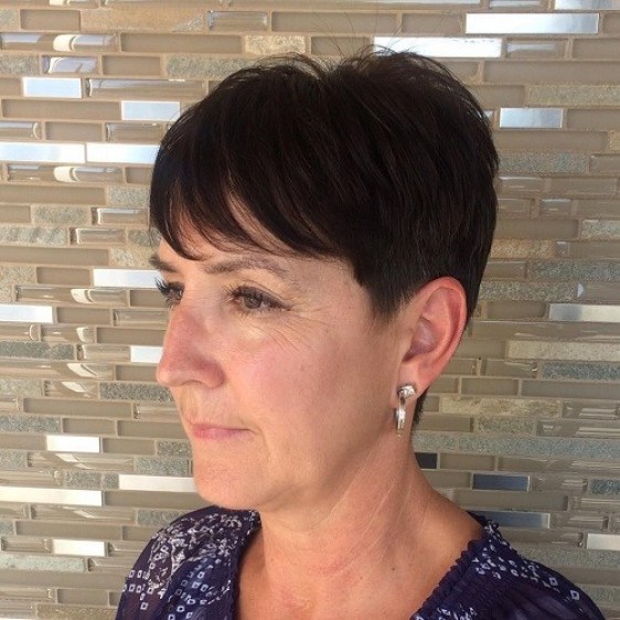 short hairstyle for women over 50
