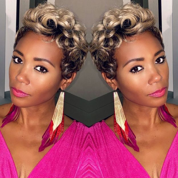 Short Natural Hair with Blonde Highlights