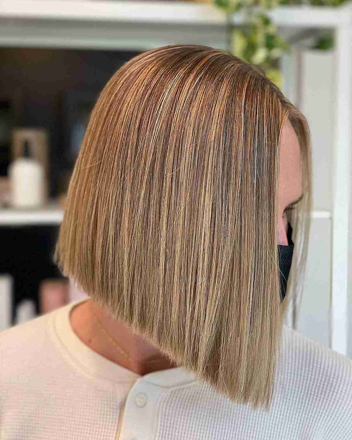 Inverted Bob with Blunt Ends
