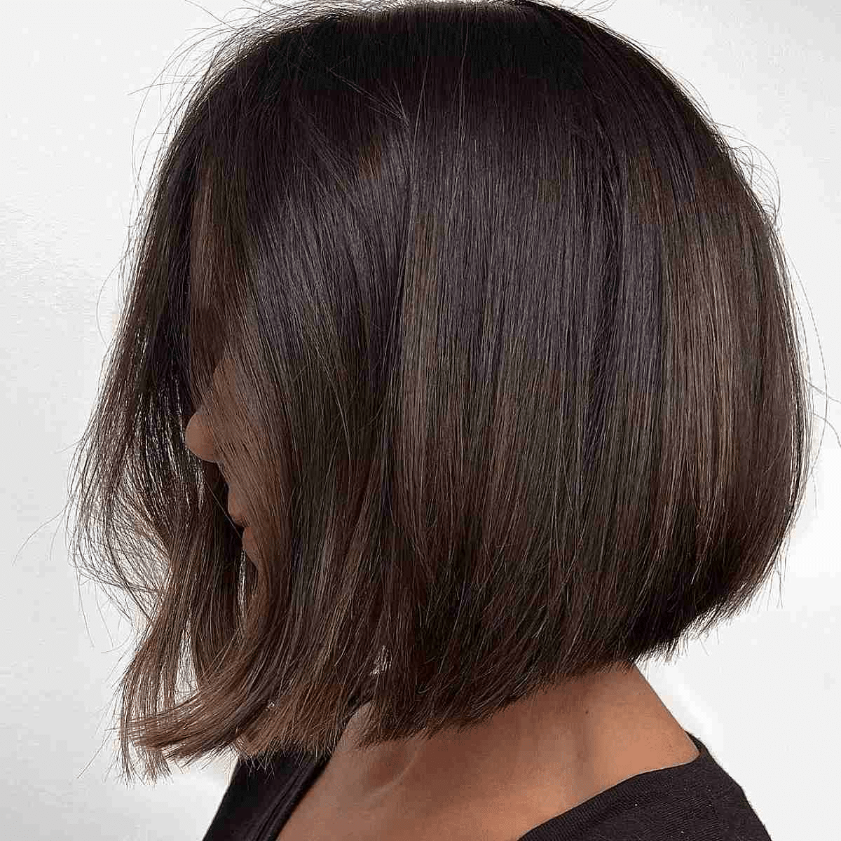 Rounded Bob in Brunette Shade