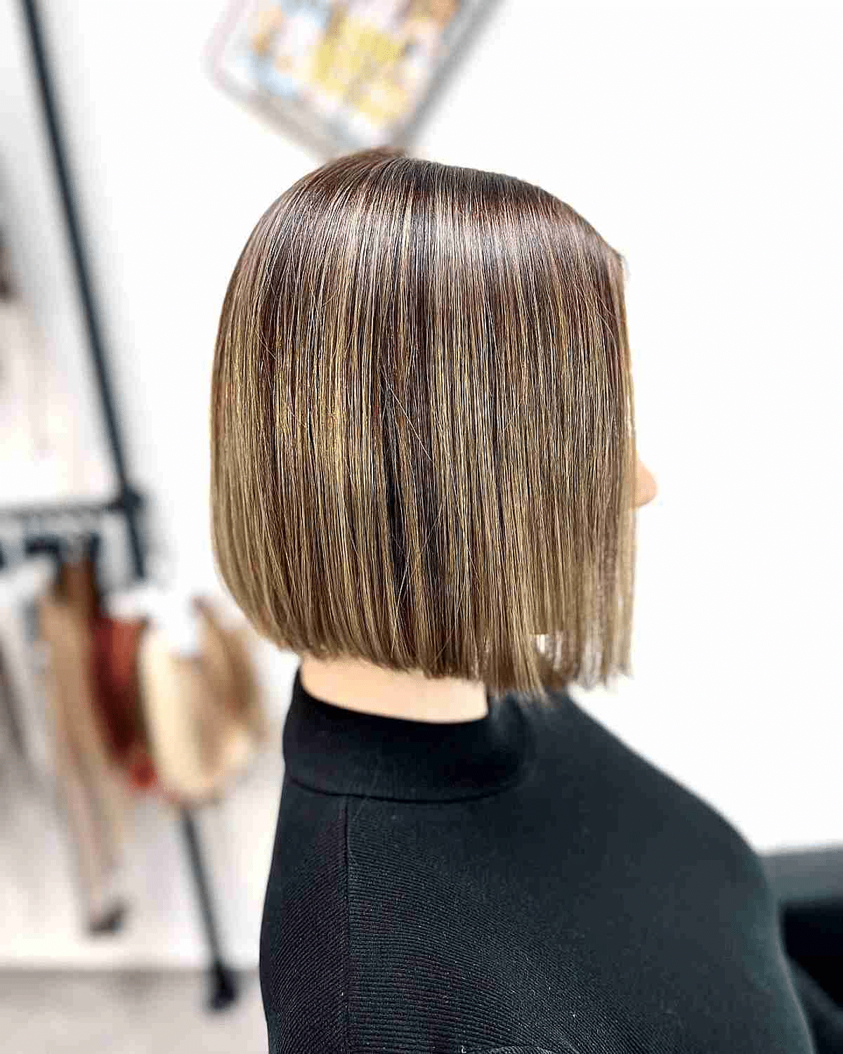 17 Neck-Length Blunt Bob Styles To Become As Pretty As A Picture!
