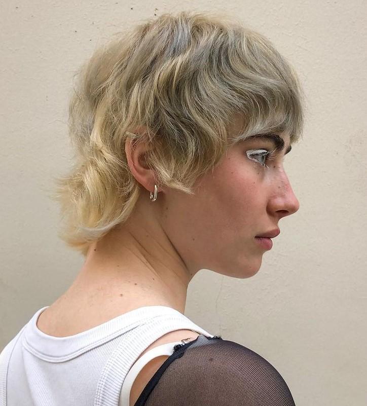 Short Blonde Shaggy Mullet Hairstyles