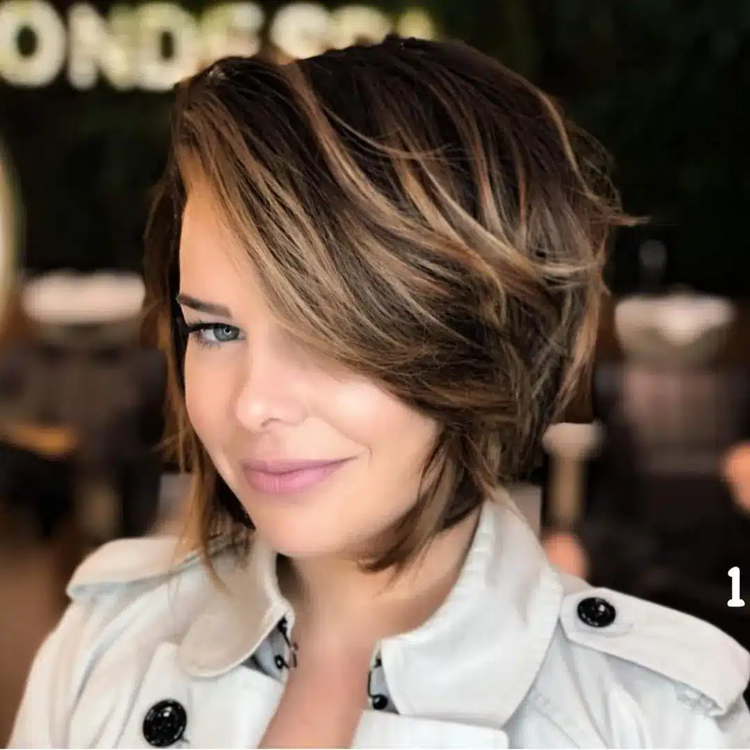 brown-bob-with-bronde-highlights