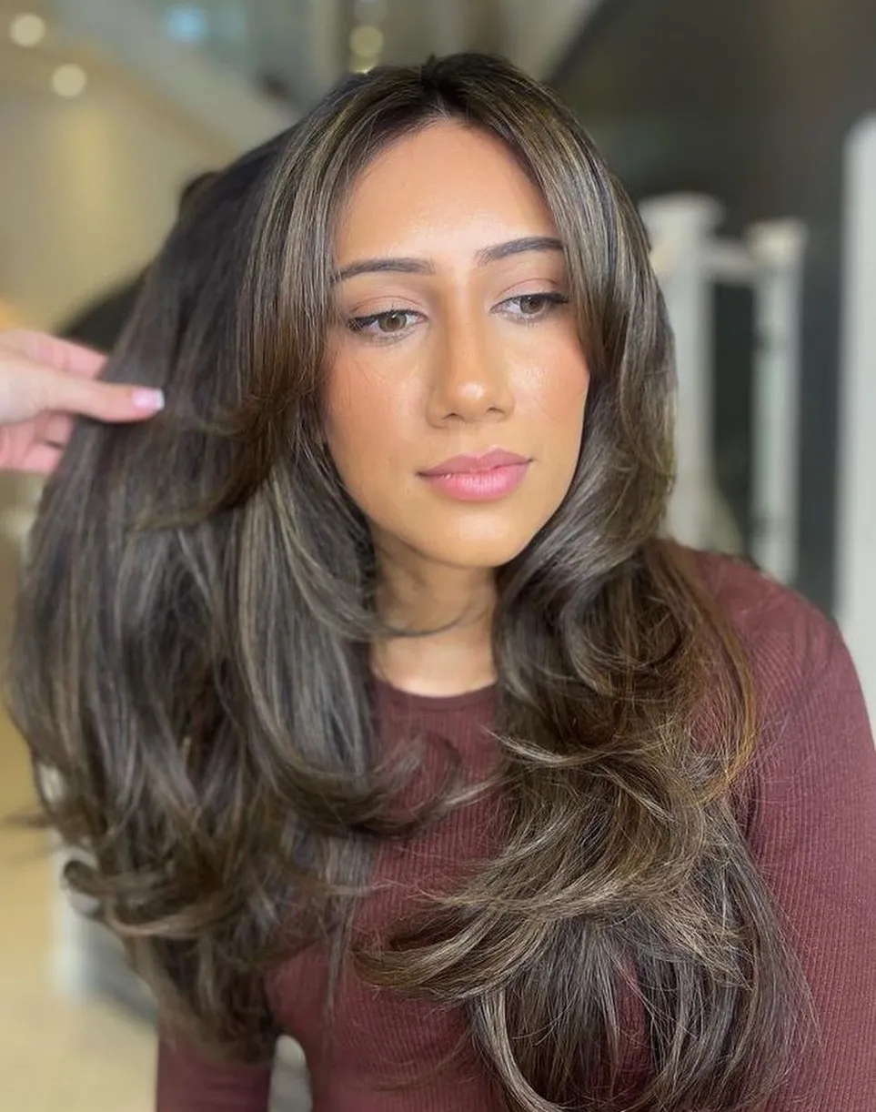 mocha-hair-color-with-subtle-highlights-and-lowlights