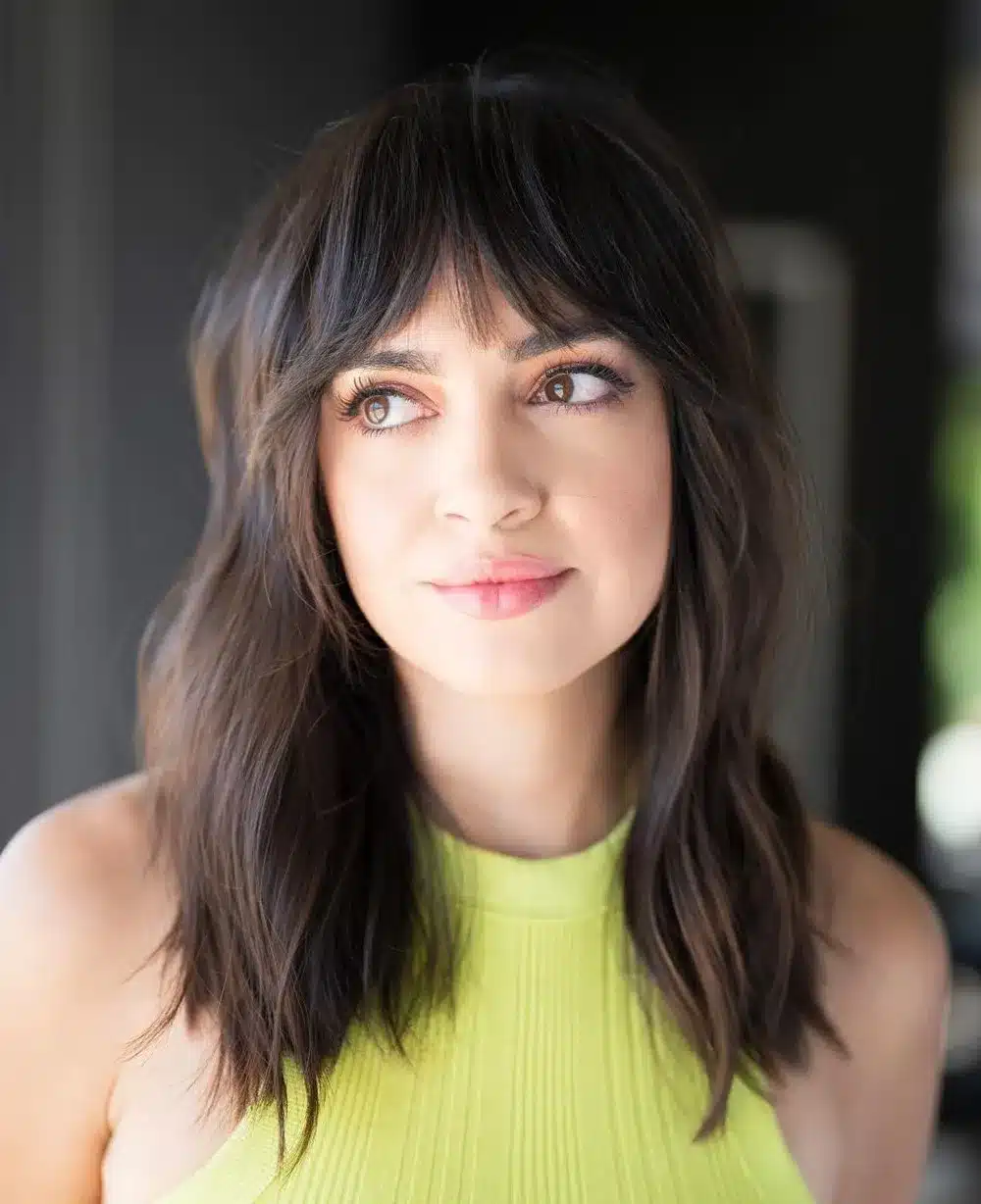 7-armpit-length-hair-with-short-bottleneck-bangs