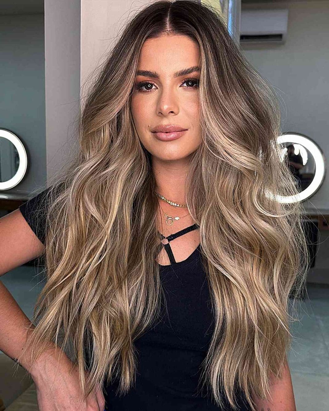 33 Sandy Blonde Hair Color Ideas