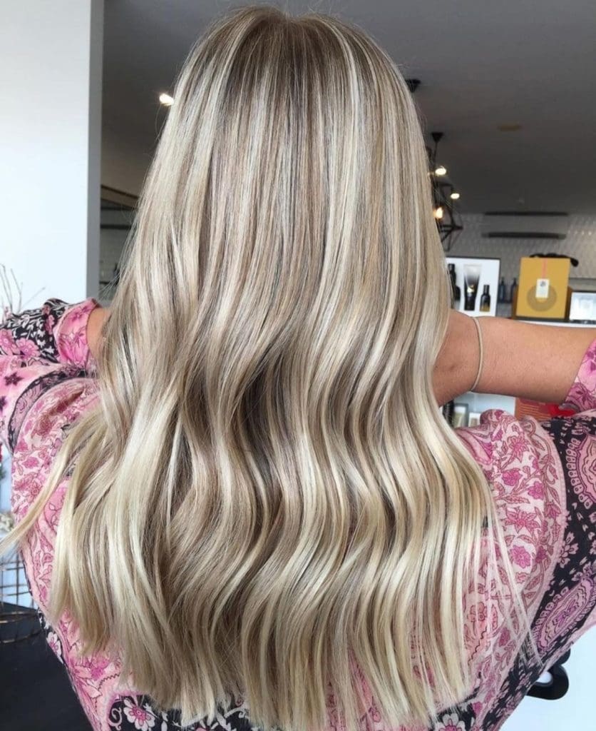 33 Sandy Blonde Hair Color Ideas