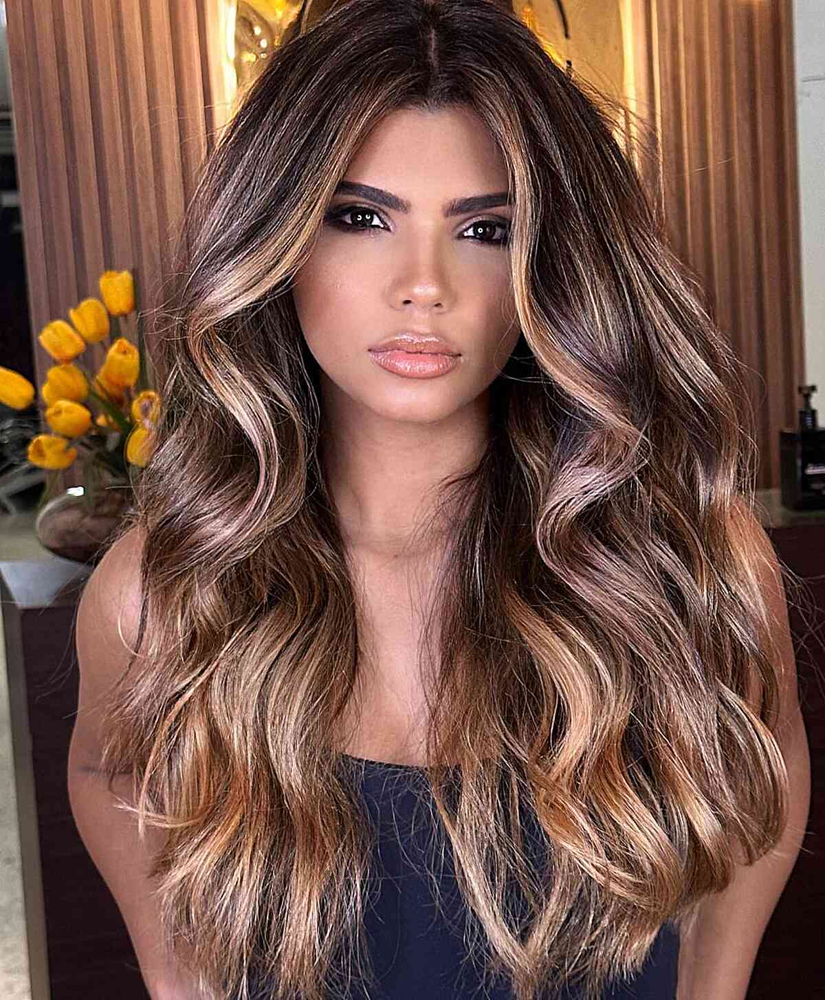 37 Lovely Dark Brown Hair With Highlights To Try This Year