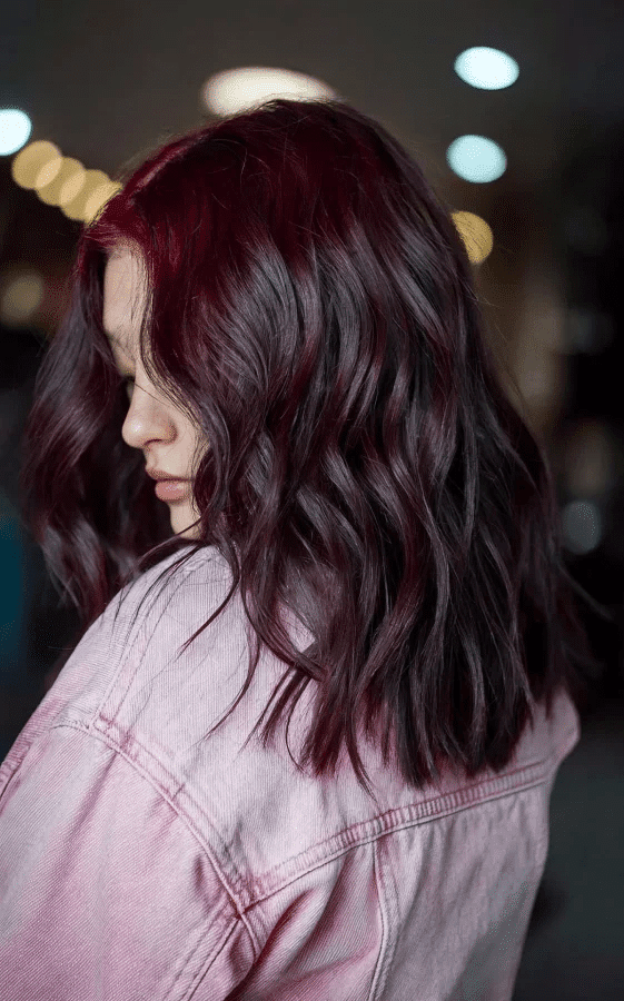 26 Chic and Luxurious Hair Colors for Winter 2025