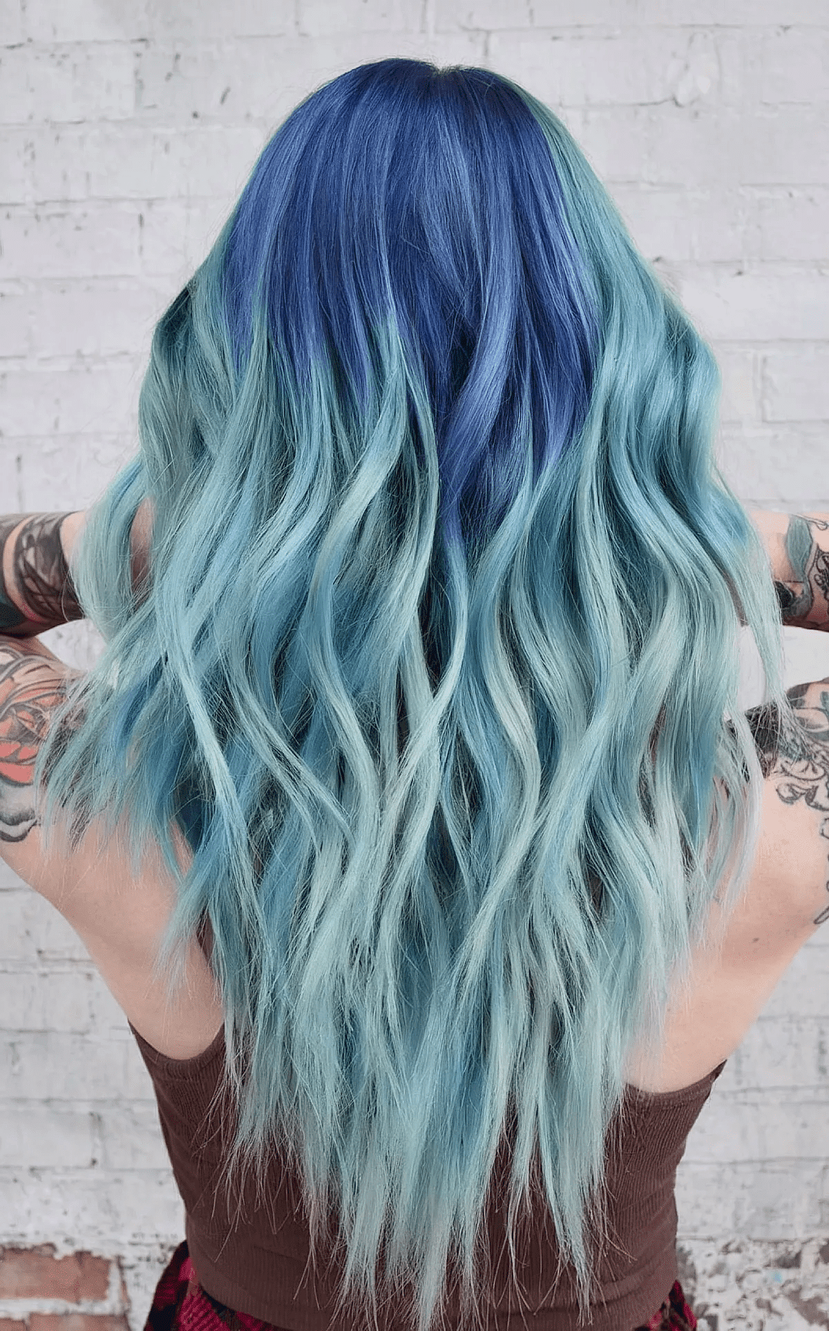 26 Chic and Luxurious Hair Colors for Winter 2025